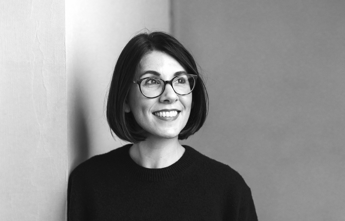 The Art of Bookmaking: Pauline Egge (Petite Passport)